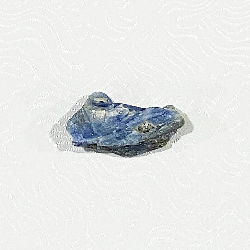 blue_kyanite_raw
